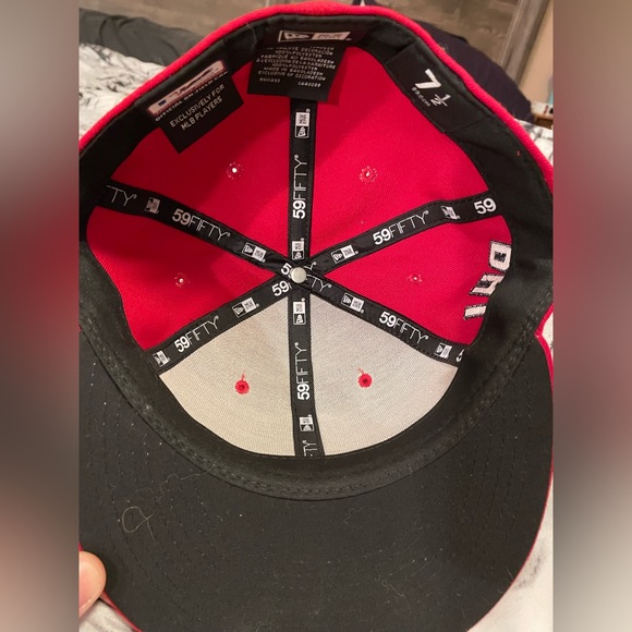 Great mint Philadelphia Phillies Hat! - Picture 3 of 5